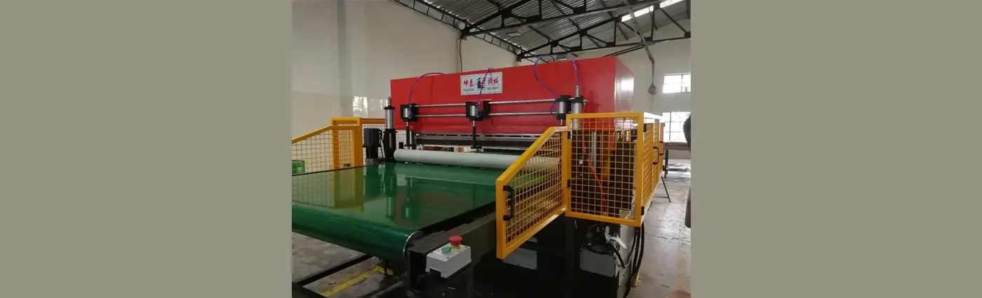 Thinsulate Heat Seal Cutting Machine